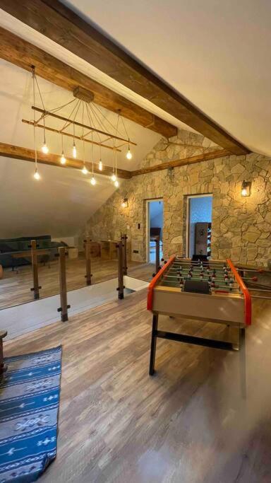 Gite Confort 15 Couchages, Vue Panoramique Montagne Hautes Alpes, Terrasses Embrun Exterior foto