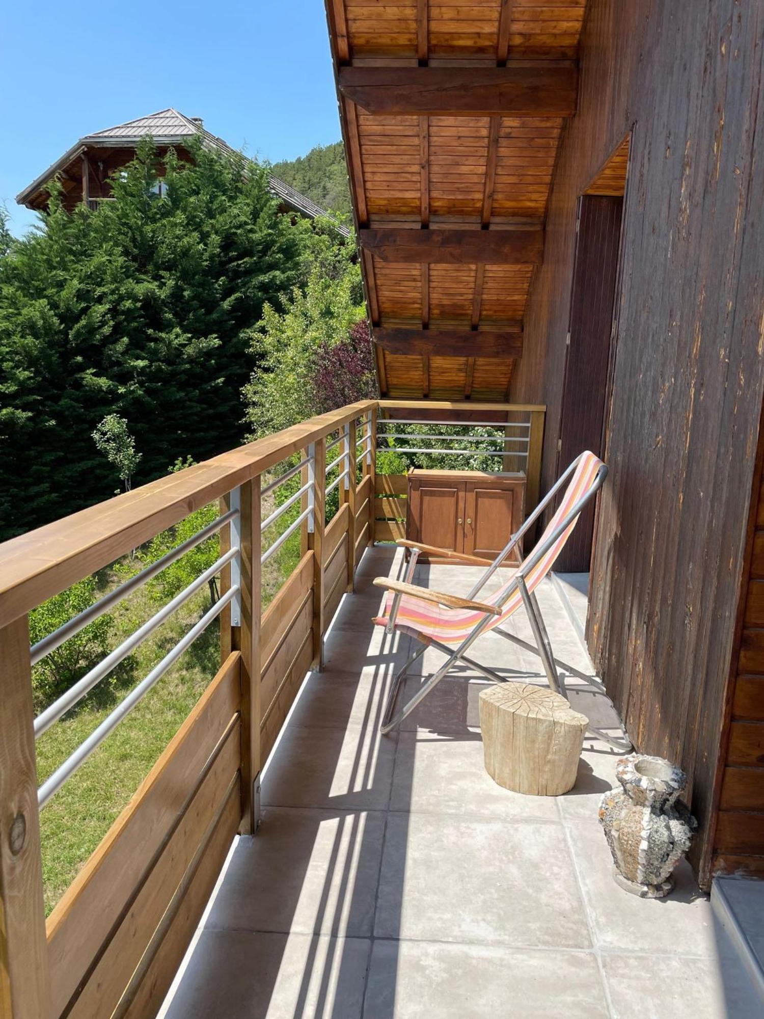 Gite Confort 15 Couchages, Vue Panoramique Montagne Hautes Alpes, Terrasses Embrun Exterior foto