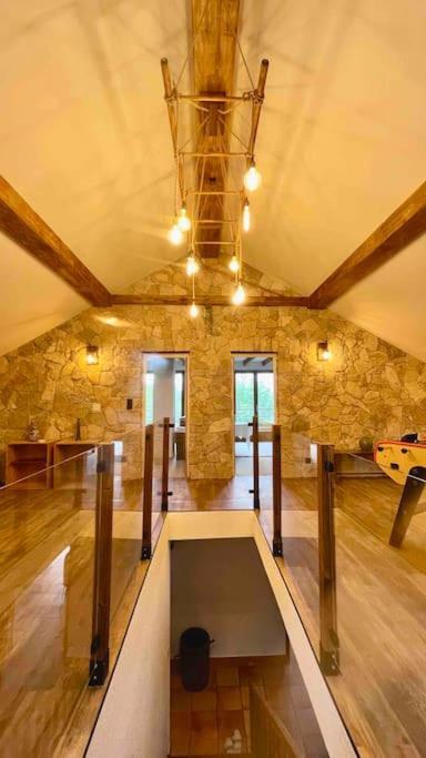 Gite Confort 15 Couchages, Vue Panoramique Montagne Hautes Alpes, Terrasses Embrun Exterior foto