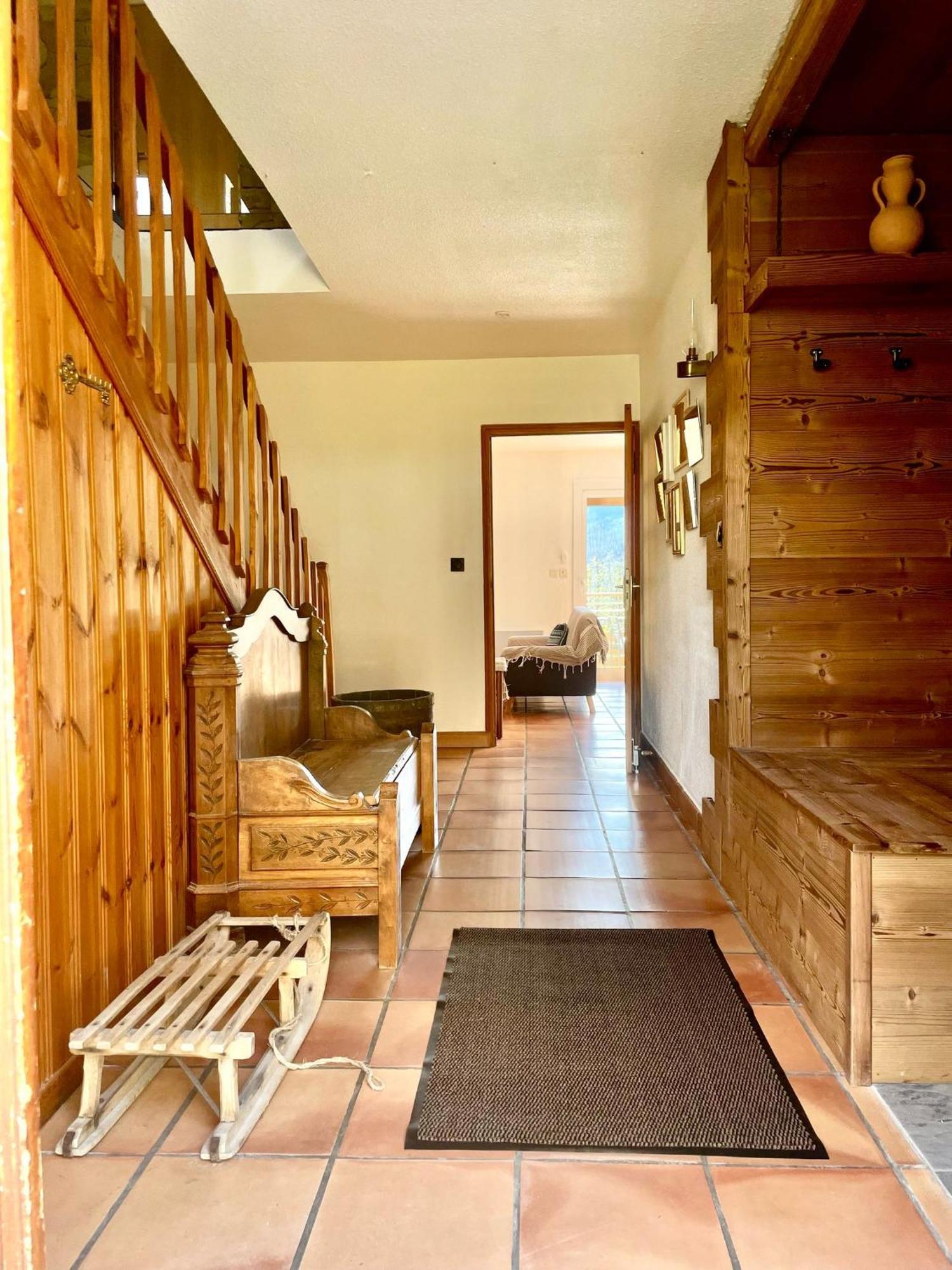 Gite Confort 15 Couchages, Vue Panoramique Montagne Hautes Alpes, Terrasses Embrun Exterior foto